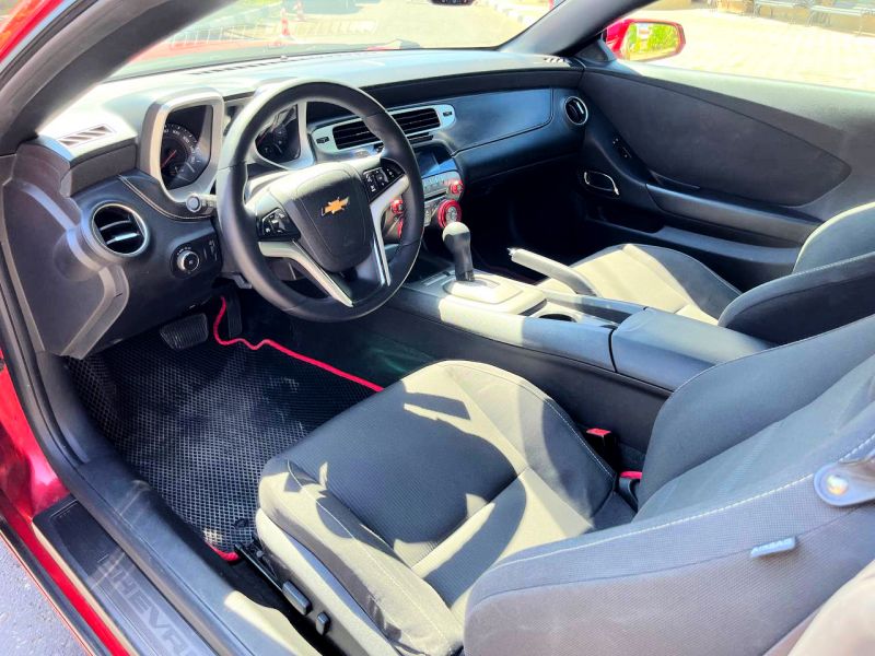 Chevrolet Camaro Спорт купе / Кабриолет