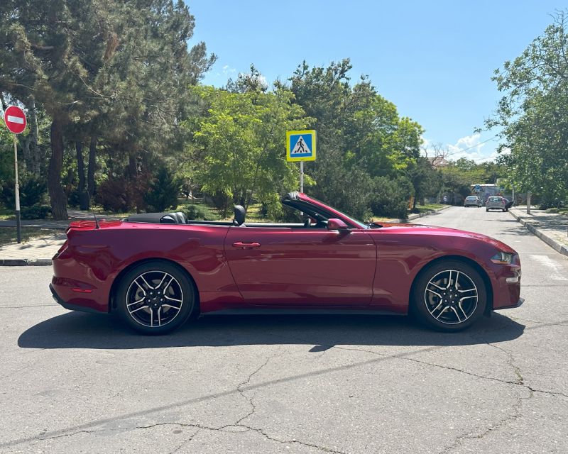 Ford Mustang Спорт купе / Кабриолет